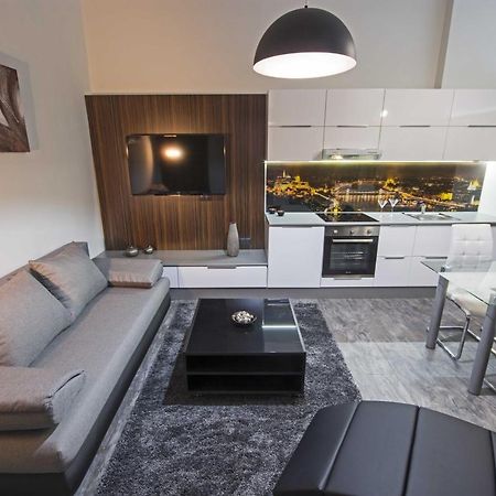 Dolce Vita Lux บูดาเปสต์ ภายนอก รูปภาพ